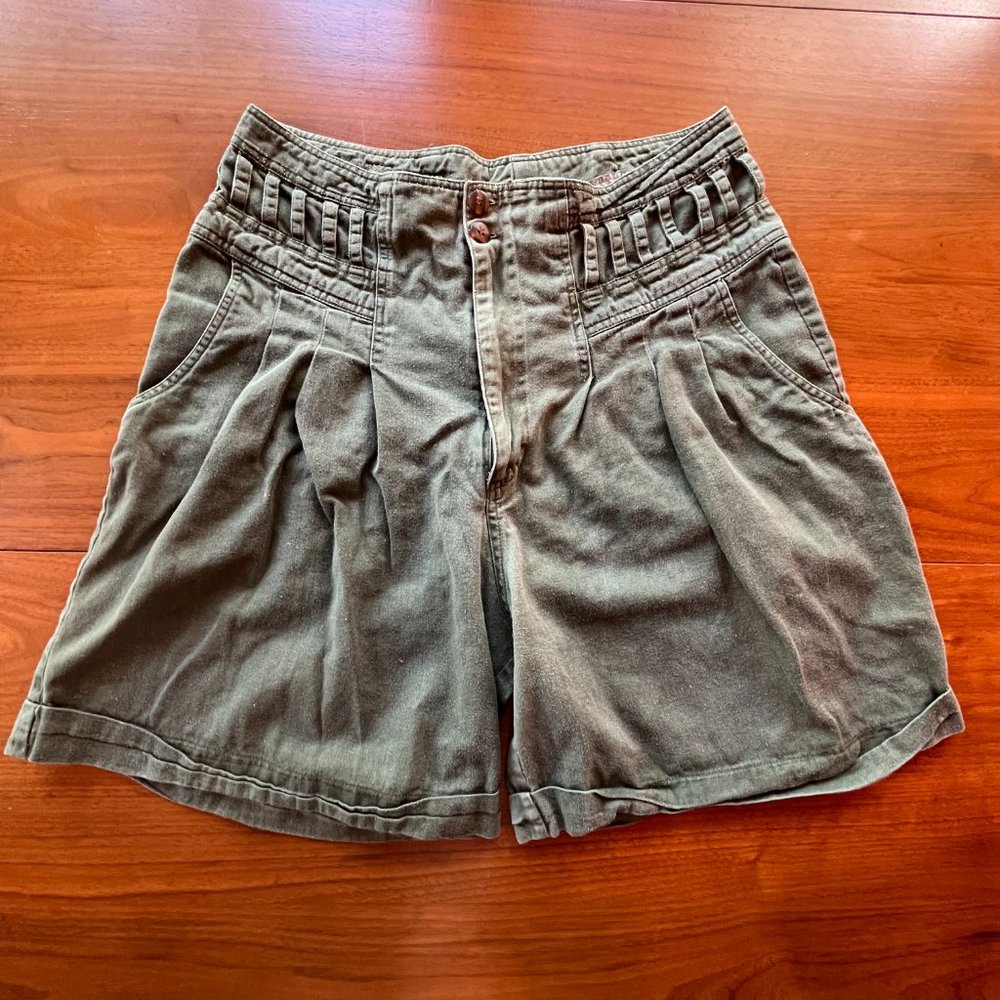 High Waisted Green Shorts